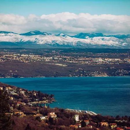 Cvita - Cozy With An Amazing View Daire *